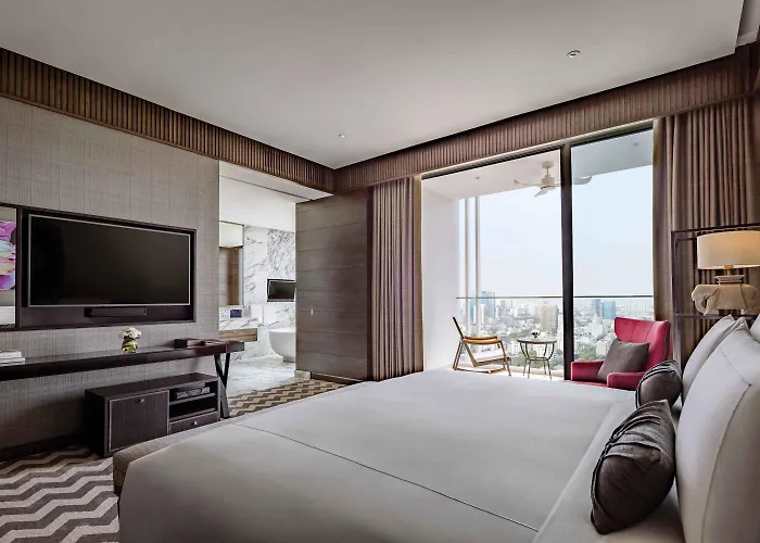 Hotel 137 Pillars Residences
