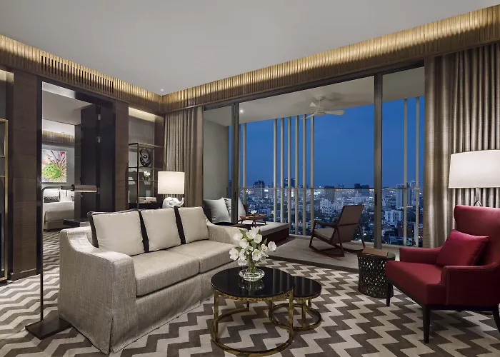 Hotel 137 Pillars Residences